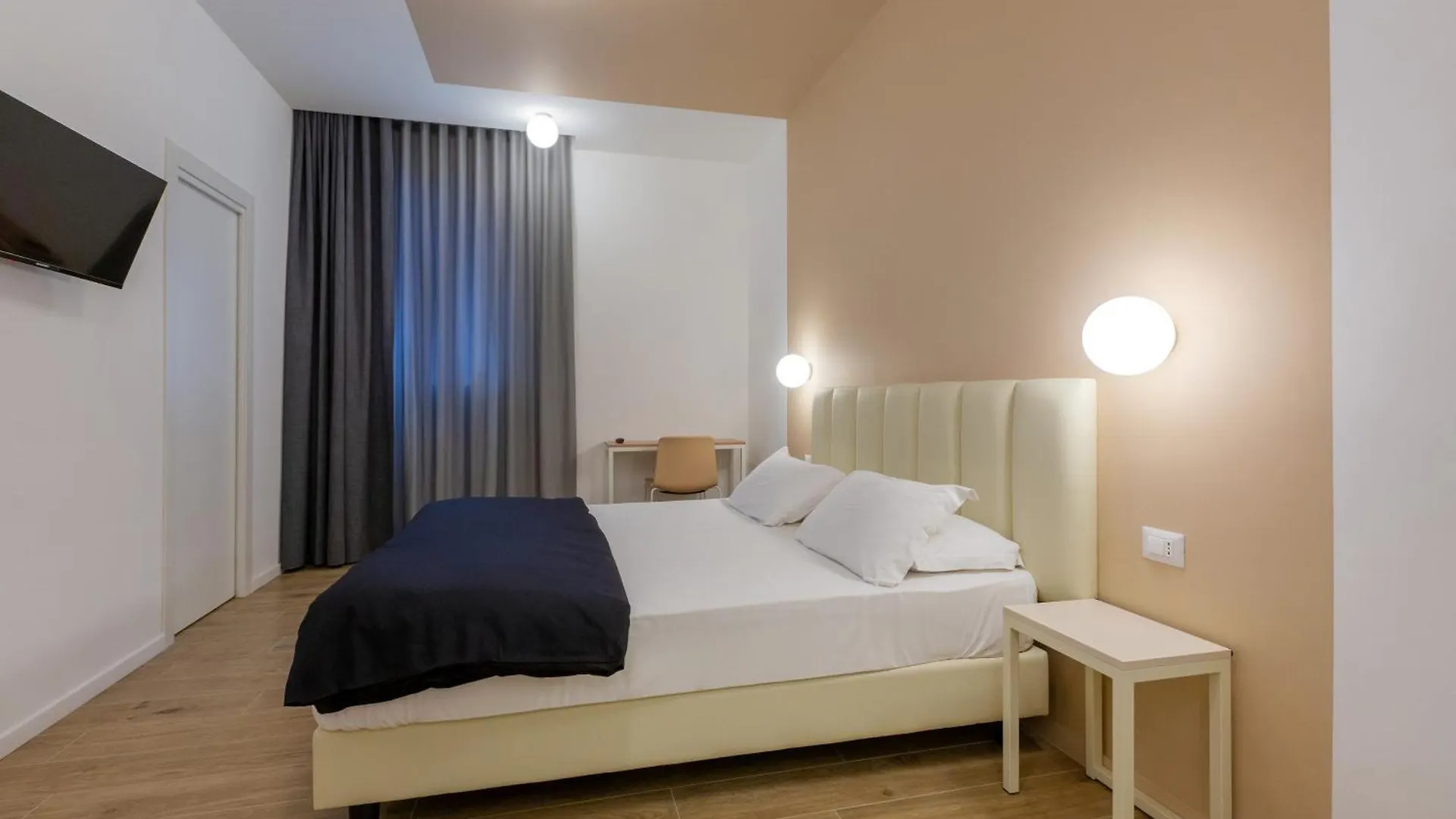 Penzion Hotel Re Di Roma
